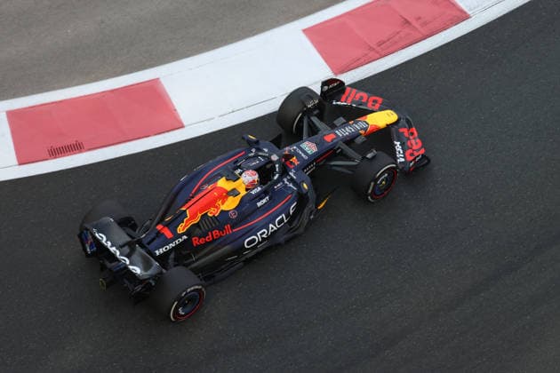 F1 Grand Prix Of Abu Dhabi 2025 - FP1 Max Verstappen of Netherlands driving the F1 race car No1, the Red Bull Racing RB21 for the Oracle Red Bull Racing Formula One Team, on track during the free practice 1 FP1 of the 2025 Formula 1 Etihad Airways Abu Dhabi Grand Prix on December 5, 2025 Abu Dhabi United Arab Emirates  Copyright: xNicolasxEconomoux originalFilename:economou-notitle251205_npzjP.jpg