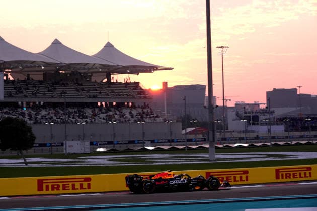 Formula 1 Etihad Airways Abu Dhabi Grand Prix 2025 05 12 2025, Yas Marina Circuit, Abu Dhabi, Formula 1 Etihad Airways Abu Dhabi Grand Prix 2025 , pictured Max Verstappen NLD , Oracle Red Bull Racing nordphotoxGmbHx xBratic nph00250