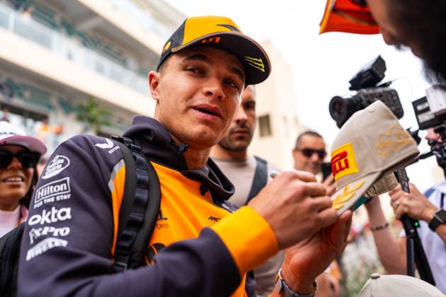 F1 2025: Abu Dhabi Grand Prix in Abu Dhabi, UAE - 05 Dec 2025 McLaren Formula 1 Team s British driver Lando Norris in the paddock of the Formula 1 Abu Dhabi Grand Prix 2025. Abu Dhabi United Arab Emirates Copyright: xLucaxMartinix xSOPAxImagesx LMB09566