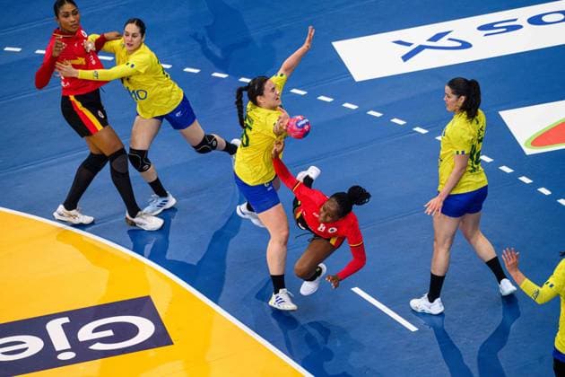 Handball, Womens World Championship, Angola - Brazil
