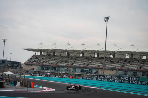 Formula 1 Etihad Airways Abu Dhabi Grand Prix 2025 Loïs Gelbart Carrasco OVERTAKE MAXPPP - Abu Dhabi 05 12 2025 16 LECLERC Charles (mon), Scuderia Ferrari HP, action at the Formula 1 Etihad Airways Abu Dhabi Grand Prix 2025, the 24th round of the 2025 FIA Formula 1 World Championship, WM, Weltmeisterschaft at Yas Marina Circuit in Abu Dhabi, United Arab Emirates, from 4 to 7 December 2025 Abu Dhabi Yas Marina Circuit United Arab Emirates  Copyright: xOVERTAKE MAXPPPxLoïsxGelbartxCarrascox OVT202512054842 OVT202512054842