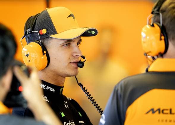 ABU DHABI - Lando Norris (McLaren) before the second free practice session at the Yas Marina Circuit in the lead-up to the Abu Dhabi Grand Prix. ANP SANDER KONING xVIxANPxSportx xxANPxIVx 543970941 originalFilename: 543970941.jpg