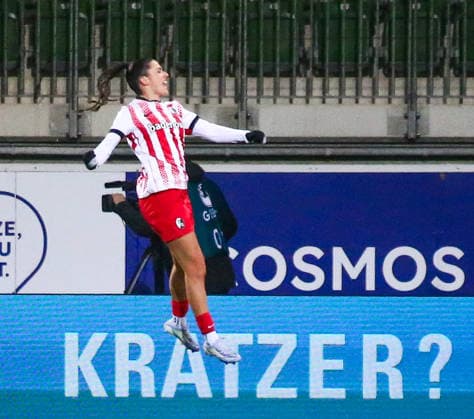 Germany Womens Bundesliga 2025 26, 12 Matchday VfL Wolfsburg VS SC Freiburg AOK Stadion Wolfsburg Goal celebration Leela Egli SC Freiburg Women, 20 Copyright: xAymanxAlahmedx