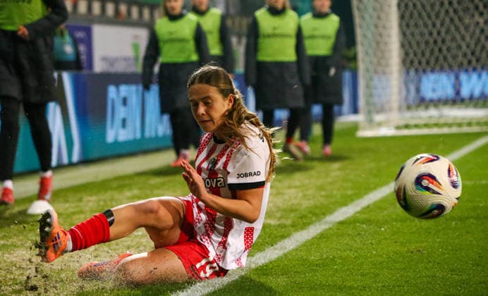 Germany Womens Bundesliga 2025 26, 12 Matchday VfL Wolfsburg VS SC Freiburg AOK Stadion Wolfsburg Nia Szenk SC Freiburg Women, 19 Copyright: xAymanxAlahmedx