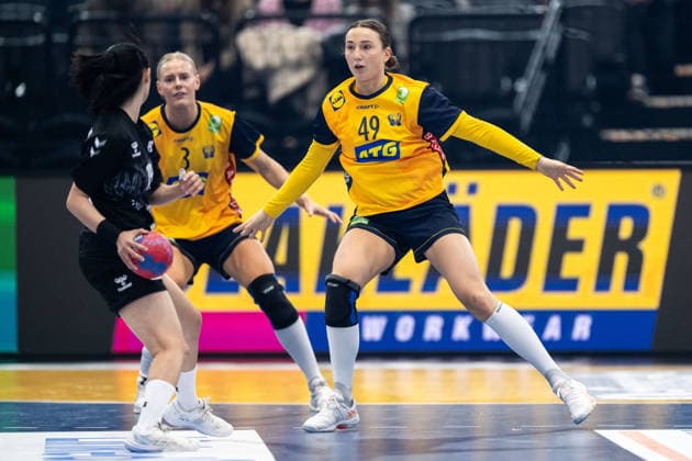 251205 Olivia Löfqvist of Sweden during the 2025 IHF Women™s World Championship handball match between Sweden and South Korea on December 5, 2025 in Dortmund Photo Emma Wallskog BILDBYRAN COP 320 EW0603 handball handball handball bbeng vm handball vm handbolls vm ihf handball world championship world handball championship 2025 world championship 2025 sverige sweden south korea dam  Copyright: EMMAxWALLSKOG BB251205EW114
