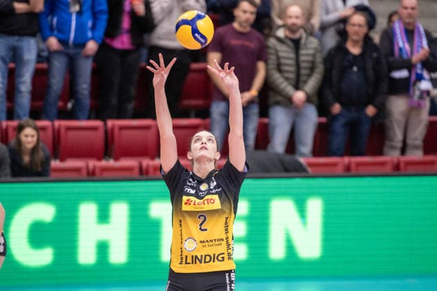 Irene del Carmen Ramos Mencia VfB Suhl LOTTO Thueringen, 02 GER, Allianz MTV Stuttgart VfB Suhl LOTTO Thueringen, Volleyball Bundesliga, VBL, 2025 2026 season, 05 12 2025 GER, Allianz MTV Stuttgart VfB Suhl LOTTO Thueringen, Volleyball Bundesliga, VBL, 2025 2026 season, 05 12 2025 Stuttgart Copyright: xSandyxDinkelackerx EP_SDR