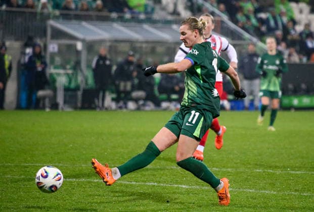 Germany Womens Bundesliga 2025 26, 12 Matchday VfL Wolfsburg VS SC Freiburg AOK Stadion Wolfsburg Alexandra Popp VfL Wolfsburg Women, 11 Copyright: xAymanxAlahmedx