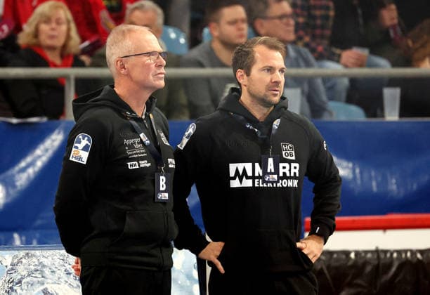 05 12 2025, Germany, Bietigheim, Handball 2 Bundesliga, SG BBM Bietigheim vs HC Oppenweiler Backnang, f l HCO coach Volker Blumenschein, HCO coach Tobias Klisch