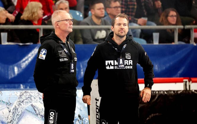 05 12 2025, Germany, Bietigheim, Handball 2 Bundesliga, SG BBM Bietigheim vs HC Oppenweiler Backnang, f l HCO coach Volker Blumenschein, HCO coach Tobias Klisch