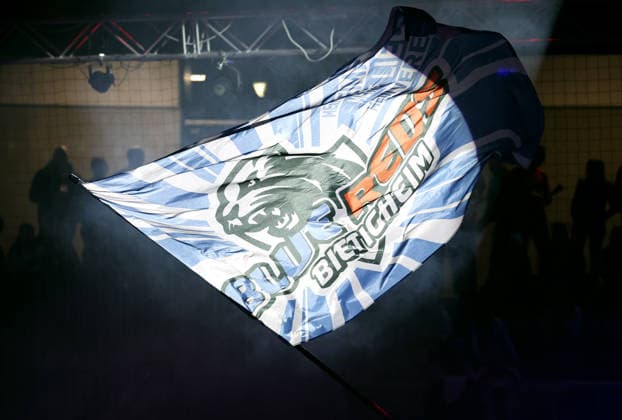 05 12 2025, Germany, Bietigheim, Handball 2 Bundesliga, SG BBM Bietigheim vs HC Oppenweiler Backnang, Flag, Flag Blue Reds Bietigheim