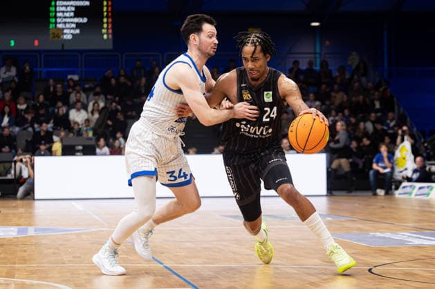 PS Karlsruhe Lions Tigers Tuebingen, Men, 2 Bundesliga, Barmer 2 Basketball Bundesliga, pro A, 11 Spieltag, Spielzeit 2025 2026, 05 12 2025 Jacobi Wood Tigers Tuebingen, 24 against former Tuebinger David Allan Cohn PS Karlsruhe Lions, 34