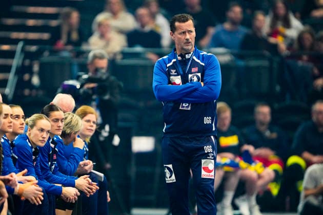 Women s Handball World Championship 2025 Czech Republic Norway Dortmund, Germany 20251205 Norway s coach Ole Gustav Gjekstad during the intermediate round of the Women s Handball World Championship between the Czech Republic and Norway in Westfalenhalle Photo Beate Oma Dahle NTB Dortmund Germany EDITORIAL USE ONLY RESTRICTED USE FOR BETTING COMPANIES  Copyright: xBeatexOmaxDahlex xNTBx