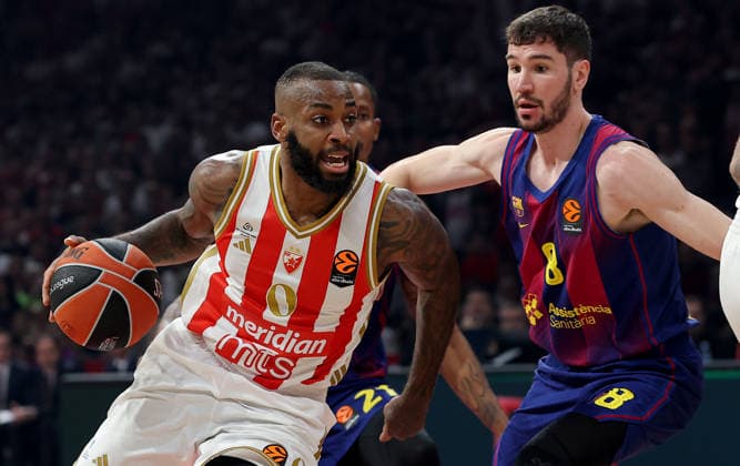 Crvena Zvezda v Barcelona, Euroleague basketball, season 2025 2026, round 14 Belgrade, Serbia. 5th Dec, 2025. Codi Miller-McIntyre of Crvena Zvezda (L) in action against Dario Brizuela of Barcelona (R) during Euroleague basketball match between Crvena Zvezda (Red Star) and Barcelona on December 5. 2025. in Belgrade, Serbia. Belgrade Serbia Copyright: xPedjaxMilosavljevic STARSPORTx