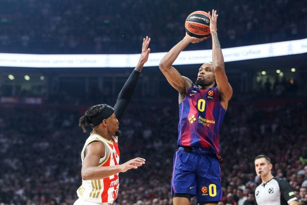KK Crvena zvezda v Barcelona - EuroLeague BELGRADE, SERBIA - DECEMBER 5: Kevin Punter (0) of Barcelona in action against during EuroLeague basketball match between between KK Crvena zvezda and Barcelona at the Beogradska Arena in Belgrade, Serbia on December 5, 2025. Filip Stevanovic Anadolu Belgrade Serbia. Editorial use only. Please get in touch for any other usage.  Copyright: x2025xAnadoluxFilipxStevanovicx