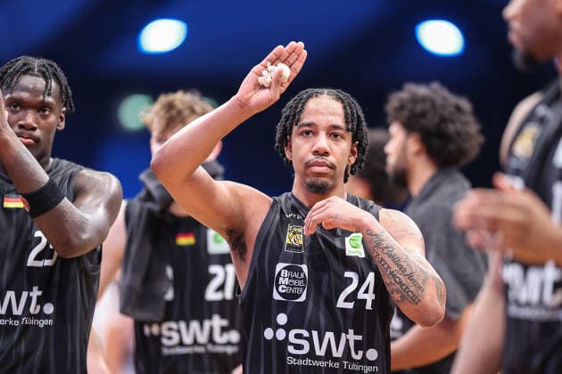 After the defeat at the fans JaCobi Allen Wood Tigers Tuebingen, 24 , PS Karlsruhe LIONS vs Tigers Tuebingen, Basketball ProA 2 Bundesliga, 11 Matchday, Season 2025 2026, 05 12 2025, PS Karlsruhe LIONS vs Tigers Tuebingen, Basketball ProA 2 Bundesliga, 11 Matchday, Season 2025 2026, 05 12 2025 Karlsruhe Copyright: xEibner-Pressefoto JanxPrihodax EP_JPA