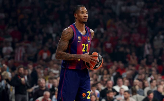 Crvena Zvezda v Barcelona, Euroleague basketball, season 2025 2026, round 14 Belgrade, Serbia. 5th Dec, 2025. Barcelona s Will Clyburn during Euroleague basketball match between Crvena Zvezda (Red Star) and Barcelona on December 5. 2025. in Belgrade, Serbia. Belgrade Serbia Copyright: xPedjaxMilosavljevic STARSPORTx