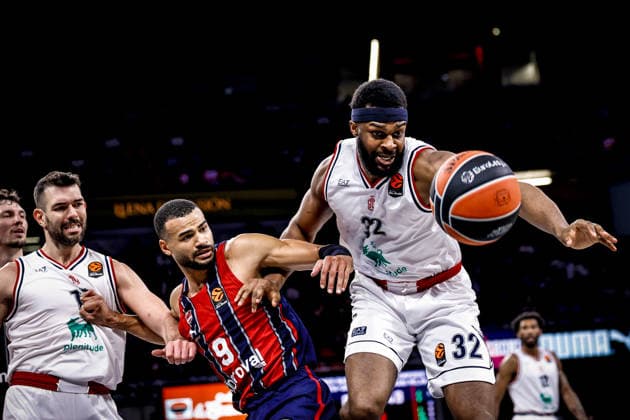 Josh Nebo Kosner Baskonia Vitoria-Gasteiz - EA7 Emporio Armani Olimpia Milano Euroleague 2025-26 Round 14 Vitoria-Gasteiz, 04 12 2025 Foto MarcoBrondi CIAMILLO-CASTORIA Vitoria-Gasteiz Fernando Buesa Arena Paesi Baschi Spagna  Copyright: xMarcoxBrondix