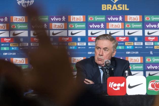 Carlo Ancelotti, coach of the Brazilian national football team, speaks to journalists at the Ritz Hotel in Washington, D.C., the capital of the United States. Carlo Ancelotti, coach of the Brazilian national football team, speaks to journalists at the Ritz Hotel in Washington, D.C., the capital of the United States. WASHINGTON DC United States Copyright: xWilliamxVolcov BrazilxPhotoxPresx