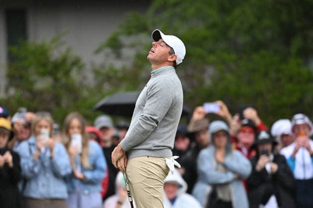 GOLF AUSTRALIAN OPEN, Northern Ireland s Rory McIlroy reacts after missing a putt on the 4th hole during round three of the Australian Open Golf tournament at the Royal Melbourne Golf Club in Melbourne, Saturday, December 6, 2025. ( NO ARCHIVING, EDITORIAL USE ONLY MELBOURNE VICTORIA AUSTRALIA  Copyright: xJAMESxROSSx 20251206179119209061