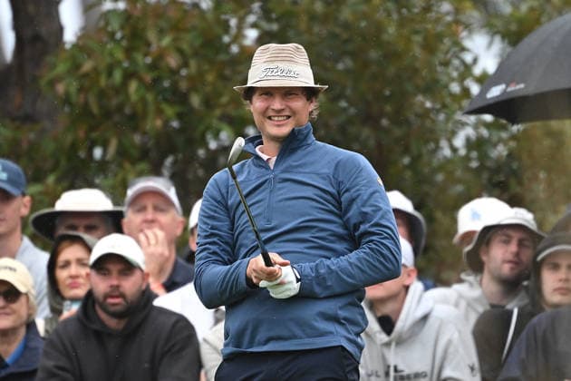 GOLF AUSTRALIAN OPEN, Tapio Pulkkanen of Finland reacts after teeing off on the 4th hole during round three of the Australian Open Golf tournament at the Royal Melbourne Golf Club in Melbourne, Saturday, December 6, 2025. ( NO ARCHIVING, EDITORIAL USE ONLY MELBOURNE VICTORIA AUSTRALIA  Copyright: xJAMESxROSSx 20251206189896118811