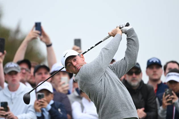 GOLF AUSTRALIAN OPEN, Northern Ireland s Rory McIlroy tee™s off on the 3rd hole during round three of the Australian Open Golf tournament at the Royal Melbourne Golf Club in Melbourne, Saturday, December 6, 2025. ( NO ARCHIVING, EDITORIAL USE ONLY MELBOURNE VICTORIA AUSTRALIA  Copyright: xJAMESxROSSx 20251206159905791285