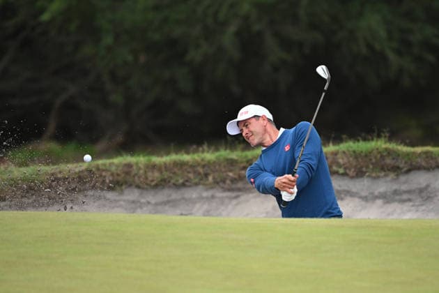 GOLF AUSTRALIAN OPEN, Adam Scott of Australia plays a shot out of a bunker on the 3rd hole during round three of the Australian Open Golf tournament at the Royal Melbourne Golf Club in Melbourne, Saturday, December 6, 2025. ( NO ARCHIVING, EDITORIAL USE ONLY MELBOURNE VICTORIA AUSTRALIA  Copyright: xJAMESxROSSx 20251206134700396500