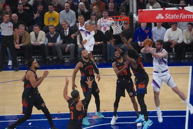 New York Knicks vs Utah Jazz - NBA, Basketball Herren, USA NEW YORK, UNITED STATES - DECEMBER 5, 2025: Svi Mykhailiuk (10) of Utah Jazz in action during the NBA game between the New York Knicks and the Utah Jazz at Madison Square Garden in New York, United States on December 5, 2025. Selcuk Acar Anadolu New York United States. Editorial use only. Please get in touch for any other usage.  Copyright: x2025xAnadoluxSelcukxAcarx