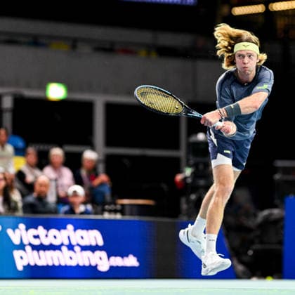 RUBLO Andrey Rublev (seeded 4) takes on THE AIR MACHETE Tomas Machac takes on during the UTS London Grand Final 2025 at the Copper Box Arena, London, United Kingdom on 5 December 2025. Copyright: xPhilxHutchinsonx 44340055