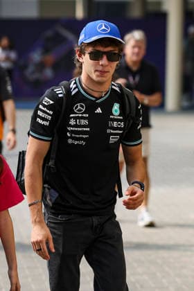 F1 - ABU DHABI GRAND PRIX 2025 KIMI ANTONELLI Andrea (ita), Mercedes AMG F1 Team W16, portrait during the 2025 Formula 1 Abu Dhabi Grand Prix, 24th round of the 2025 FIA Formula One World Championship, WM, Weltmeisterschaft from December 05 to 07, 2025 on the Yas Marina Circuit, in Abu Dhabi, United Arab Emirates - Abu DhabiUnited Arab Emirates  Copyright: xXavixBonillax