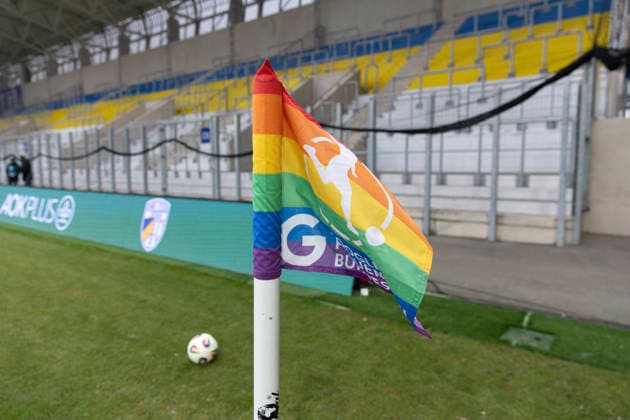 Google Pixel Women Bundesliga FC Carl Zeiss Jena vs SV Werder Bremen Jena 06 12 2025 corner flag Google Pixel Women Bundesliga Google Pixel Women Bundesliga FC Carl Zeiss Jena vs SV Werder Bremen ad hoc arena im Ernst Abbe Sportfeld 06 12 2025 DFB REGULATIONS PROHIBIT ANY USE OF PHOTOGRAPHS AS IMAGE SEQUENCES AND OR QUASI VIDEO Copyright: xBEAUTIFULxSPORTS Duehringx