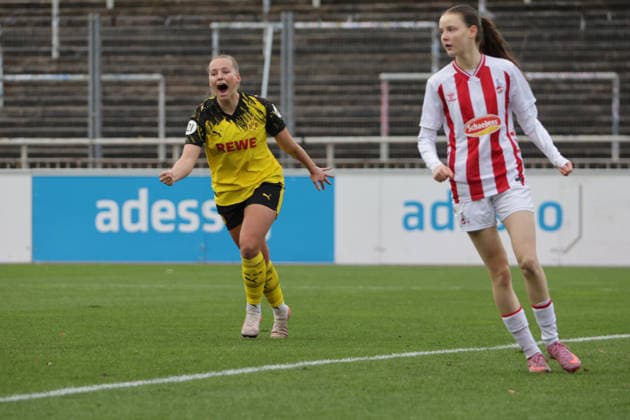 06 12 2025, xgrfx, Soccer Women Regionalliga West, Borussia Dortmund 1 FC Köln U21 v l Tor, Celina Baum Borussia Dortmund DFL DFB REGULATIONS PROHIBIT ANY USE OF PHOTOGRAPHS as IMAGE SEQUENCES and or QUASI VIDEO Dortmund