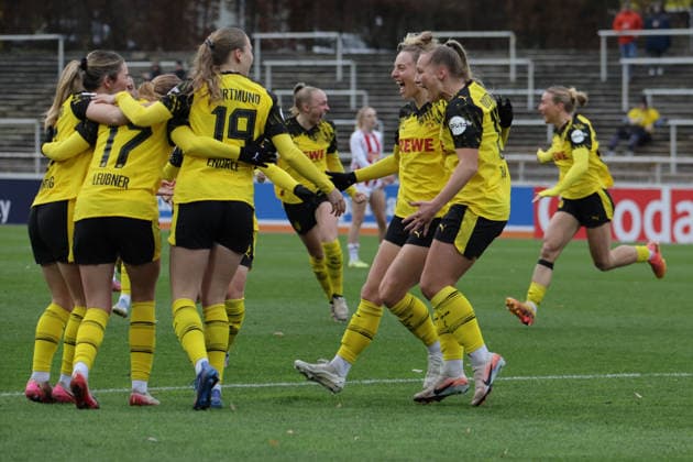 06 12 2025, xgrfx, Soccer Women Regionalliga West, Borussia Dortmund 1 FC Köln U21 v l Tor, Celina Baum Borussia Dortmund DFL DFB REGULATIONS PROHIBIT ANY USE OF PHOTOGRAPHS as IMAGE SEQUENCES and or QUASI VIDEO Dortmund