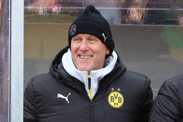 06 12 2025, Football, Women, Westfalenliga, Season 2025 2026, Borussia Dortmund vs 1 FC Koeln U21 at Stadion Rote Erde in Dortmund Germany Markus Hoegner Borussia Dortmund, Head Coach Dortmund Stadion Rote Erde North Rhine-Westphalia Germany FZ