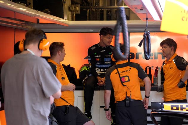 Formula 1 Etihad Airways Abu Dhabi Grand Prix 2025 06 12 2025, Yas Marina Circuit, Abu Dhabi, Formula 1 Etihad Airways Abu Dhabi Grand Prix 2025 , pictured Lando Norris GBR , McLaren F1 Team nordphotoxGmbHx xBratic nph00250