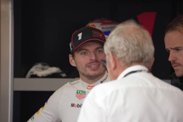 Formula 1 Etihad Airways Abu Dhabi Grand Prix 2025 06 12 2025, Yas Marina Circuit, Abu Dhabi, Formula 1 Etihad Airways Abu Dhabi Grand Prix 2025 , in the picture Max Verstappen NLD , Oracle Red Bull Racing, Head of Motorsport Dr Helmut Marko Oracle Red Bull Racing nordphotoxGmbHx xBratic nph00250