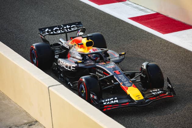 F1 - ABU DHABI GRAND PRIX 2025 01 VERSTAPPEN Max (nld), Red Bull Racing RB21, action during the 2025 Formula 1 Abu Dhabi Grand Prix, 24th round of the 2025 FIA Formula One World Championship, WM, Weltmeisterschaft from December 05 to 07, 2025 on the Yas Marina Circuit, in Abu Dhabi, United Arab Emirates - Abu DhabiUnited Arab Emirates  Copyright: xDPPIx