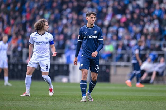 06 12 2025, Football, 2 Bundesliga, 15 Matchday Season 2025 2026, VfL Bochum DSC Arminia Bielefeld, Cajetan Lenz VfL Bochum 1848 xRHR PHOTO TKx Copyright: RHR-FOTOx RHR-FOTO TK