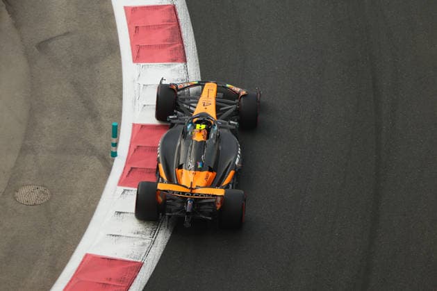 Lando Norris McLaren Formula 1 Team, 04 , Free Practice 3, Free Practice 3, FP3, ARE, Formula 1 World Championship, Abu Dhabi Grand Prix, Yas Marina Circuit, Saturday, 06 12 2025 ARE, Formula 1 World Championship, Abu Dhabi Grand Prix, United Arab Emirates, Yas Marina Circuit, 06 12 2025 Abu Dhabi Copyright: xEibner-Pressefoto AnnikaxGrafx EP_AGF