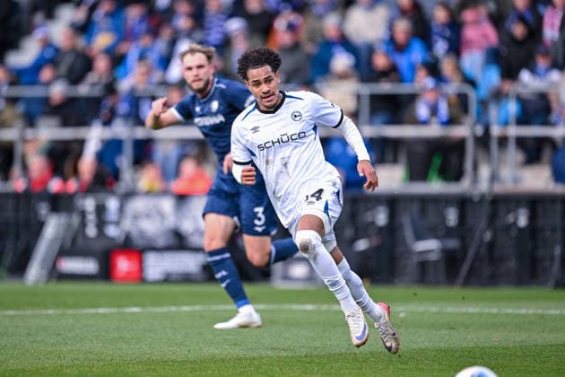 06 12 2025, Soccer, 2 Bundesliga, 15 Matchday Season 2025 2026, VfL Bochum DSC Arminia Bielefeld, Monju Momuluh DSC Arminia Bielefeld xRHR PHOTO TKx Copyright: RHR-FOTOx RHR-FOTO TK