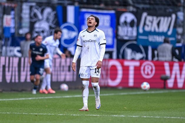 06 12 2025, Soccer, 2 Bundesliga, 15 Matchday Season 2025 2026, VfL Bochum DSC Arminia Bielefeld, Monju Momuluh DSC Arminia Bielefeld xRHR PHOTO TKx Copyright: RHR-FOTOx RHR-FOTO TK
