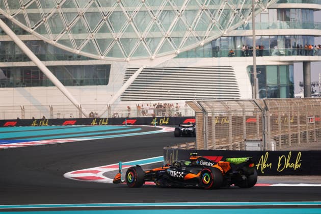 F1 - ABU DHABI GRAND PRIX 2025 04 NORRIS Lando (gbr), McLaren F1 Team MCL39, action during the 2025 Formula 1 Abu Dhabi Grand Prix, 24th round of the 2025 FIA Formula One World Championship, WM, Weltmeisterschaft from December 05 to 07, 2025 on the Yas Marina Circuit, in Abu Dhabi, United Arab Emirates - Abu DhabiUnited Arab Emirates  Copyright: xANTONINxVINCENTx