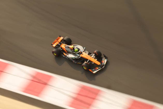 Lando Norris McLaren Formula 1 Team, 04 , Free Practice 3, Free Practice 3, FP3, ARE, Formula 1 World Championship, Abu Dhabi Grand Prix, Yas Marina Circuit, Saturday, 06 12 2025 ARE, Formula 1 World Championship, Abu Dhabi Grand Prix, United Arab Emirates, Yas Marina Circuit, 06 12 2025 Abu Dhabi Copyright: xEibner-Pressefoto AnnikaxGrafx EP_AGF