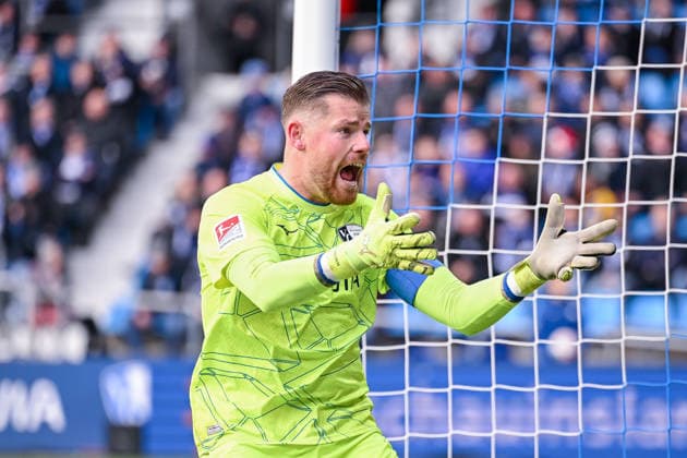 06 12 2025, Soccer, 2 Bundesliga, 15 Matchday Season 2025 2026, VfL Bochum DSC Arminia Bielefeld, Goalkeeper Timo Horn VfL Bochum 1848 xRHR PHOTO TKx Copyright: RHR-FOTOx RHR-FOTO TK