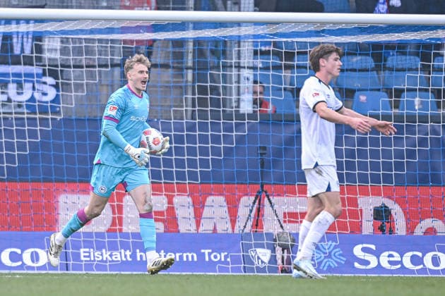 06 12 2025, Soccer, 2 Bundesliga, 15 Matchday Season 2025 2026, VfL Bochum DSC Arminia Bielefeld, Goalkeeper Jonas Thomas Kersken DSC Arminia Bielefeld xRHR PHOTO TKx Copyright: RHR-FOTOx RHR-FOTO TK