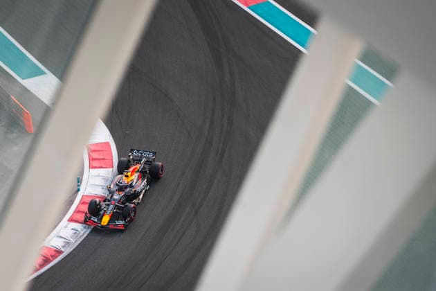 Formula 1 Etihad Airways Abu Dhabi Grand Prix 2025 Loïs Gelbart Carrasco OVERTAKE MAXPPP - Abu Dhabi 06 12 2025 01 VERSTAPPEN Max (nld), Oracle Red Bull Racing, action at the Formula 1 Etihad Airways Abu Dhabi Grand Prix 2025, the 24th round of the 2025 FIA Formula 1 World Championship, WM, Weltmeisterschaft at Yas Marina Circuit in Abu Dhabi, United Arab Emirates, from 4 to 7 December 2025 Abu Dhabi Yas Marina Circuit United Arab Emirates  Copyright: xOVERTAKE MAXPPPxLoïsxGelbartxCarrascox OVT202512067480 OVT202512067480