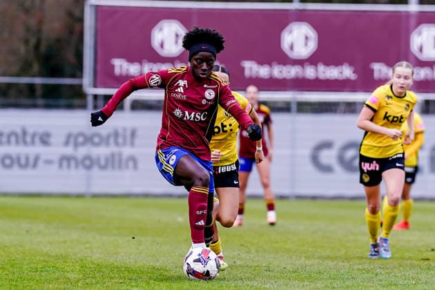 Switzerland AXA Women s Super League, Servette FC Chênois Feminin vs BSC YB Women, Stade des Trois Chene, Chene Bourg Benedicte Simon 78 Servette FC Chenois Feminin in action, on the ball Copyright: xDanielaxPorcellix