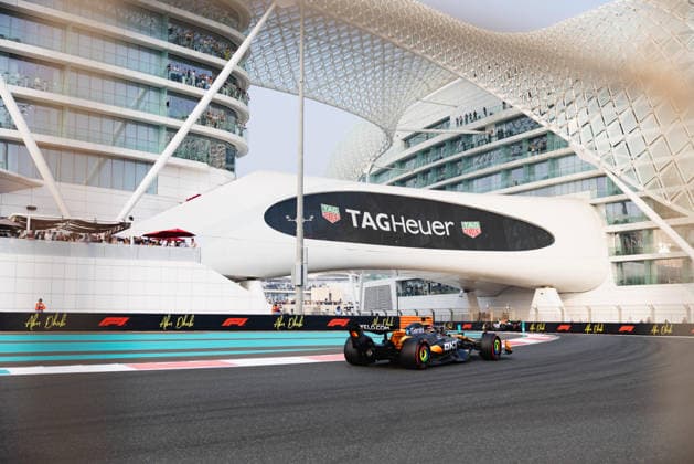 December 6, 2025, Abu Dhabi, Abu Dhabi, United Arab Emirates: 81 OSCAR PIASTRI (AU, McLaren Racing F1 Team) during Free Practice FP3 on Saturday at the Formula 1 Etihad Airways Abu Dhabi Prix 2025 at the Yas Marina Circuit in Abu Dhabi, United Arab Emirates Abu Dhabi United Arab Emirates - ZUMAr193 20251206_zsp_r193_095 Copyright: xSaraxRuffonix