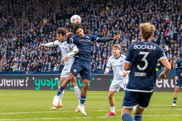 Germany, Soccer, 2 Bundesliga, Matchday 15 2025 2026 VfL Bochum Arminia Bielefeld on 06 12 in Bochum Vonovia Ruhrstadion Air Duel Copyright: xSvenxHeidmannx