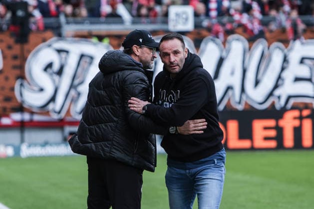 Sport, Football, 3 Liga Season 2025 2026 17 Matchday FC Energie Cottbus MSV Duisburg 06 12 2025, LEAG Energie Stadion Claus Dieter Wollitz Coach, FC Energie Cottbus Dietmar Hirsch Head Coach, MSV Duisburg Cottbus LEAG Energie Stadion Brandenburg Germany