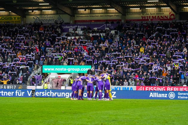 Germany Soccer 3 Bundesliga Season 2025 26, Matchday 17 VfL Osnabrück vs SV Wehen Wiesbaden, 06 12 2025, Stadion Bremer Brücke, Osnabrück Copyright: xLeonxFrickx